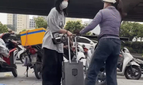 Hà Nội: Xử phạt người phụ nữ bán trà đá đuổi cô gái ở khu vực Bến xe Mỹ Đình