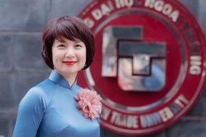 Cựu nữ sinh trở thành tân hiệu trưởng ĐH Ngoại thương, từng gây bão với bức thư gửi hàng triệu sĩ tử: Một vùng biển lặng không tạo ra được thủy thủ giỏi