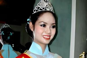 Hoa hậu Việt Nam 'bí ẩn' nhất showbiz, từng đăng quang năm 17 tuổi giờ ra sao?