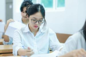 Điểm chuẩn vào nhiều trường đại học dự kiến giảm 2