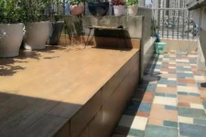 Tôi cải tạo sân thượng 10m² thành vườn hoa nở quanh năm và 4 năm sau khiến ai đến cũng phải trầm trồ