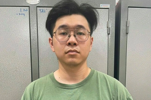 Nam thanh niên khai gì về lý do hành hung người phụ nữ tại sảnh thang máy chung cư?