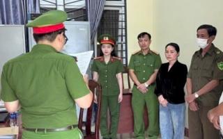 Nữ giám đốc sản xuất hàng ngàn sản phẩm thảo dược giả vừa bị bắt ở Đắk Lắk: Từng nổ sẽ tặng 300 căn biệt thự cho đại lý xuất sắc