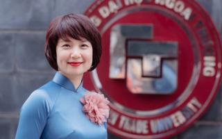 Cựu nữ sinh trở thành tân hiệu trưởng ĐH Ngoại thương, từng gây bão với bức thư gửi hàng triệu sĩ tử: Một vùng biển lặng không tạo ra được thủy thủ giỏi