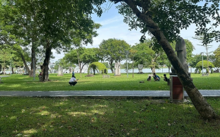 Vụ khách Tây rơi nhẫn, người dân đổ xô tìm giúp ở Huế: Bất ngờ giá trị thật của chiếc nhẫn