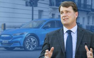 Vận đen của Ford: Lỗ 12 tỷ USD sau 2 năm làm xe điện, đến mảng xe xăng cũng điêu đứng vì thu hồi, sửa chữa triền miên