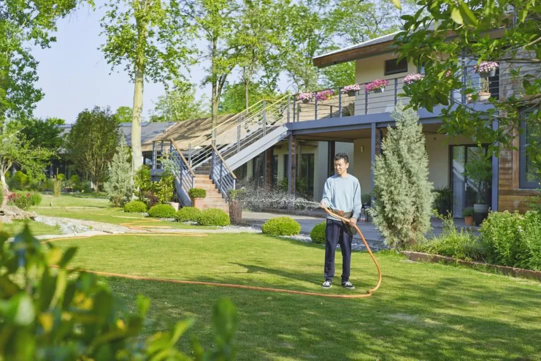Giám đốc công nghệ “bỏ phố về quê”, mua hơn 133.000m2 đất để nghỉ hưu: Mất 3 năm mới hoàn thành nông trại trong mơ