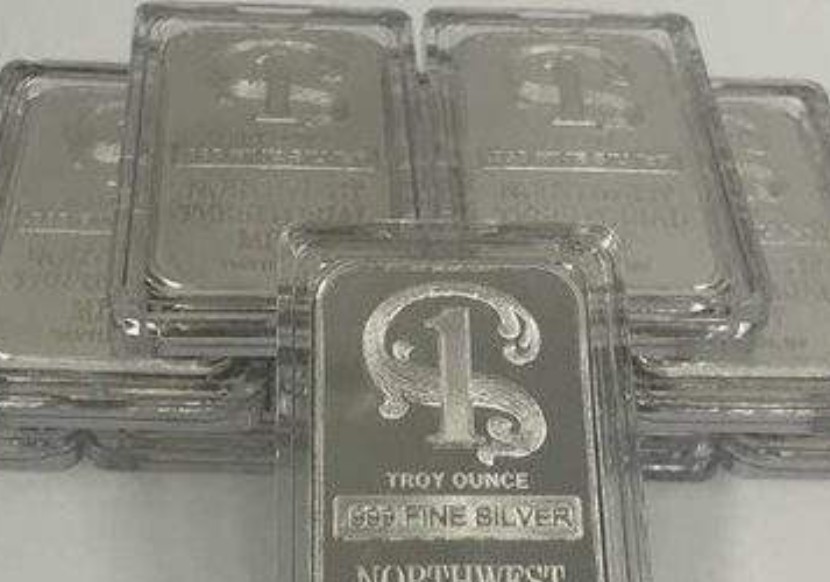 Giá bạc tăng trước kỳ vọng FED cắt giảm lãi suất