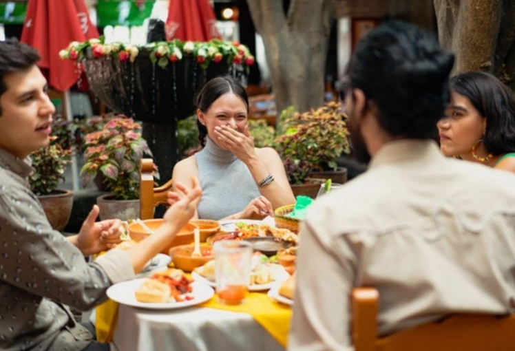 Người có EQ thấp thường có 4 thói quen này khi đi ăn cưới: Nếu bạn không có thì xin chúc mừng