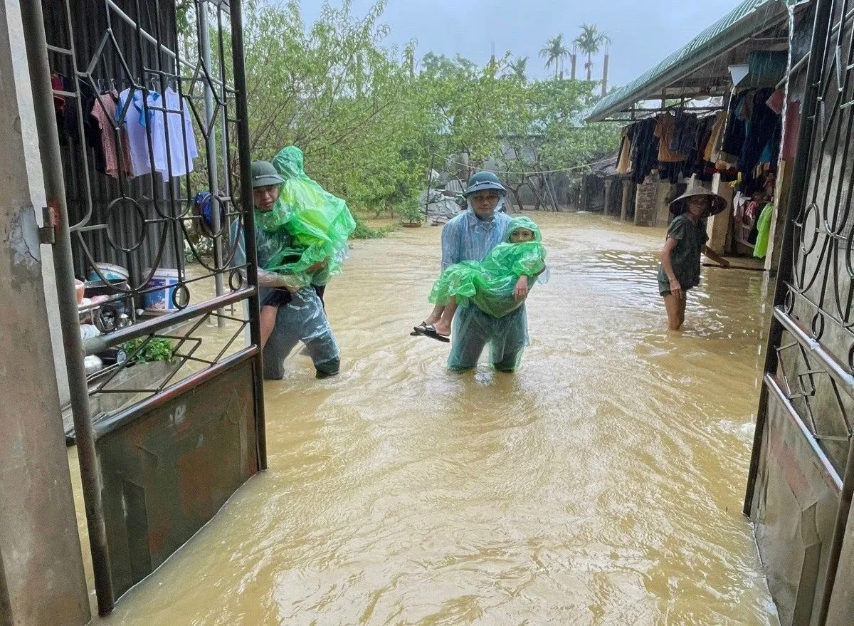 Hà Nội: Báo động lũ cấp 3 sông Bùi, mực nước tiếp tục dâng