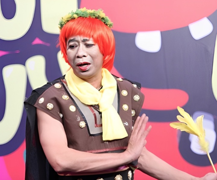 'Vua hài' từng cầm 300 cây vàng mua siêu xe, giờ bán cơm tấm cùng vợ kém 29 tuổi