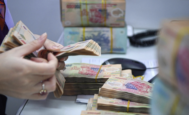 Một ngân hàng chơi lớn: Tặng kim cương trị giá nửa tỷ cho khách hàng gửi tiết kiệm tối thiểu 25 triệu đồng