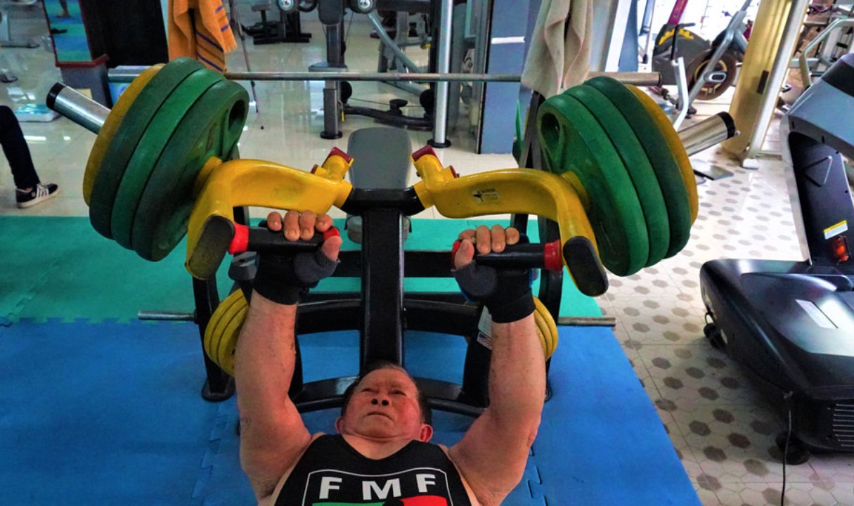 Ông chủ phòng gym treo thưởng xe Porsche cho người giảm 50kg trong 3 tháng