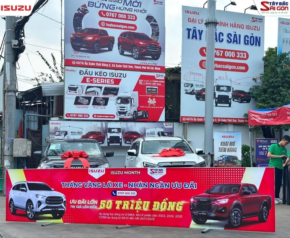 A group of cars parked in front of a buildingAI-generated content may be incorrect.