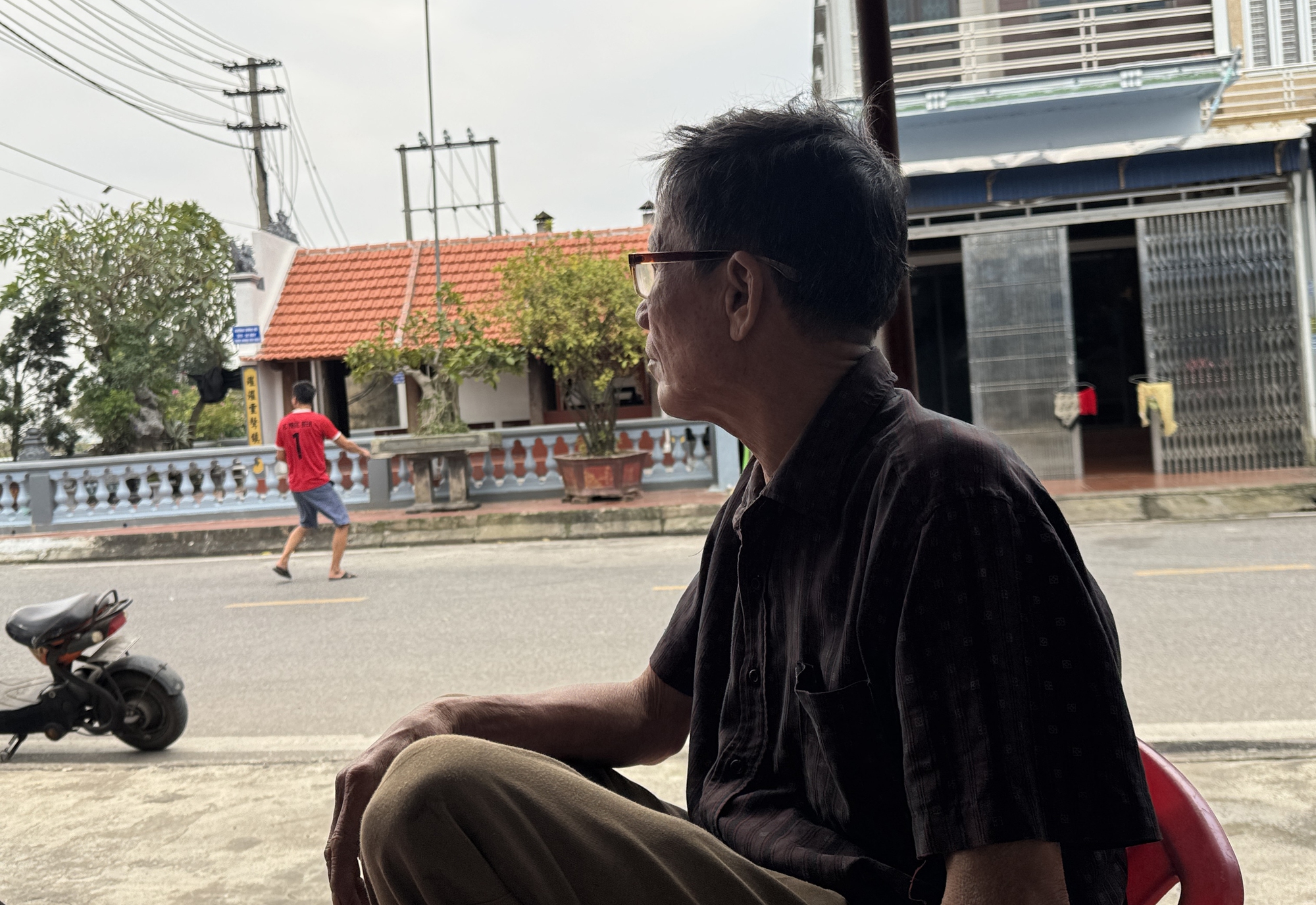 Vụ chú rể nghi nhảy cầu trong ngày đón dâu: Hàng xóm tiết lộ buổi tối trước ngày xảy ra sự việc và cuộc trò chuyện cuối cùng với mẹ của nạn nhân