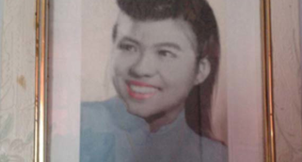 Hoa khôi Hà thành thập niên 1930 lấy chồng thiếu gia rồi lao đao đi bán xôi chè