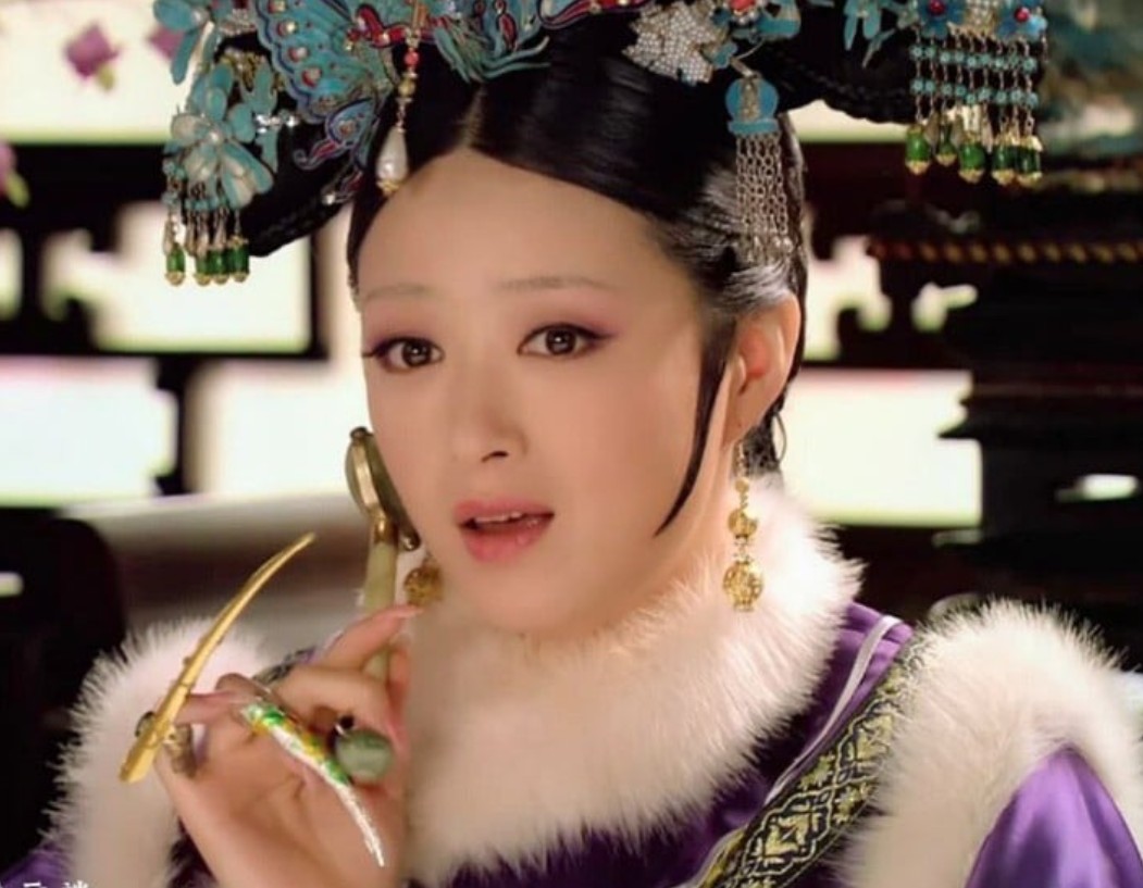 Sống trong cung cấm, phi tần nhà Thanh vẫn “đốt hàng 100 triệu mỗi tháng để làm gì?