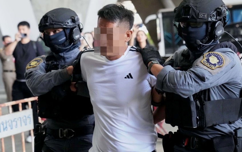 NÓNG: Dẫn độ em chồng Triệu Vy cầm đầu đường dây buôn người sang Myanmar về nước