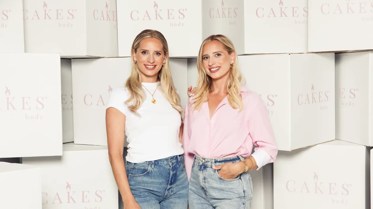 2 chị em sinh đôi dốc hết 10.000 USD tiền tiết kiệm để khởi nghiệp, 3 năm sau đạt doanh thu 95 triệu USD/năm