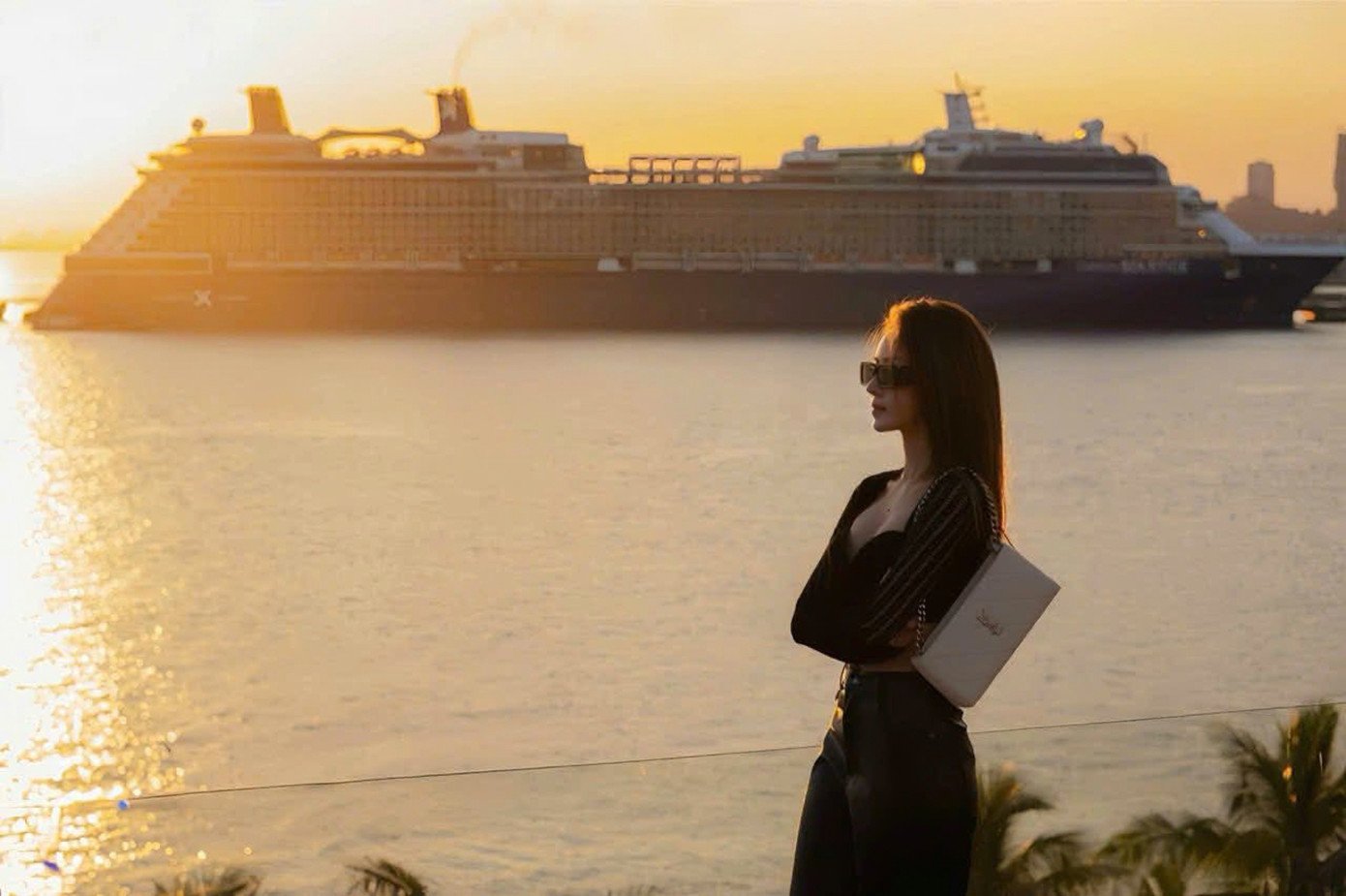 Trào lưu chụp ảnh theo phong cách Hồng Kông ở Hạ Long Trào lưu chụp ảnh theo phong cách Hồng Kông ở Hạ Long