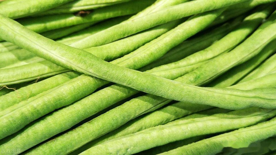 3 loại rau ăn sống nhiều phá gan, ngon bổ mấy cũng đừng tham ăn