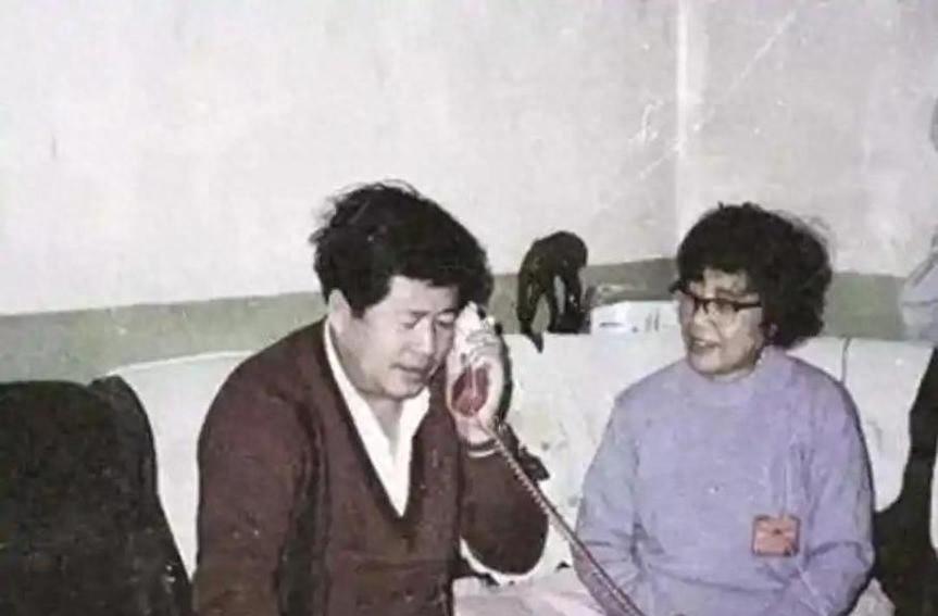 Buồn của phú nhị đại thừa kế 186 tỷ đồng từ cha mẹ tỷ phú: Tuổi xế chiều không nhà, không xe, trở thành người vô gia cư lang thang trên phố