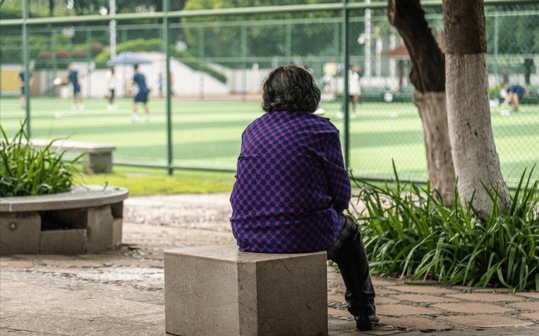 Những cha mẹ trở thành gánh nặng cho con cái khi về già thường có 3 đặc điểm: Nếu đủ cả 3, con cái khổ