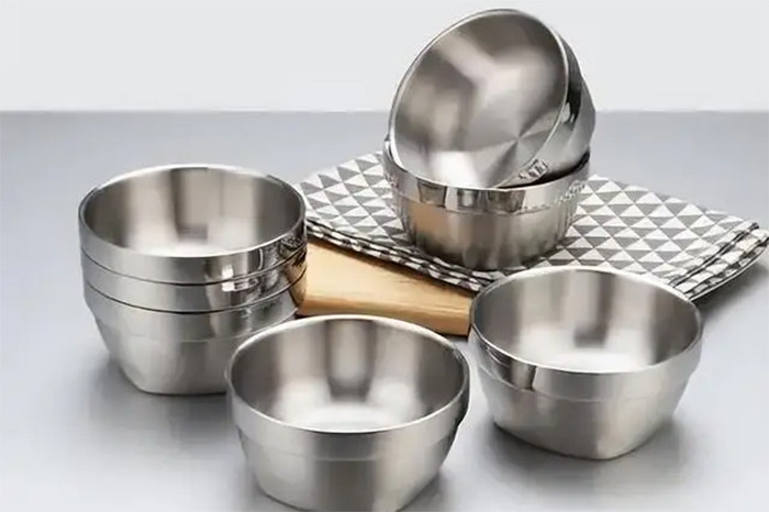 3 loại bát ăn chứa nhiều độc tố mà nhiều người vẫn đang vô tư sử dụng