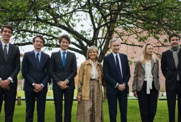 Bernard Arnault và 5 cậu ấm cô chiêu: Đào tạo kế thừa đế chế LVMH khắt khe