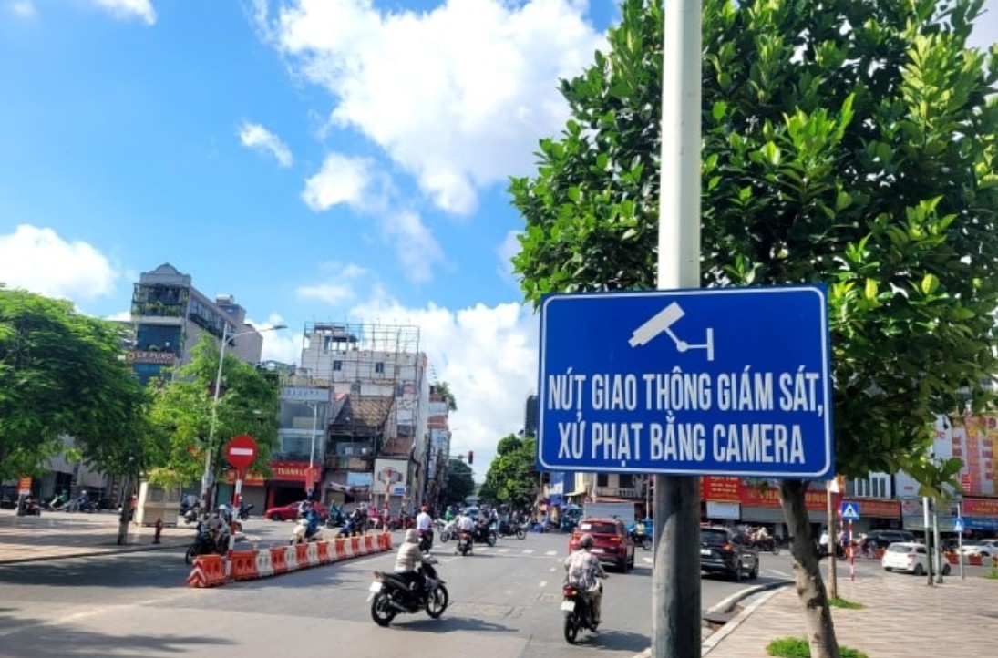 Hệ thống camera AI Hà Nội ghi nhận lỗi giao thông , tài xế cần chú ý