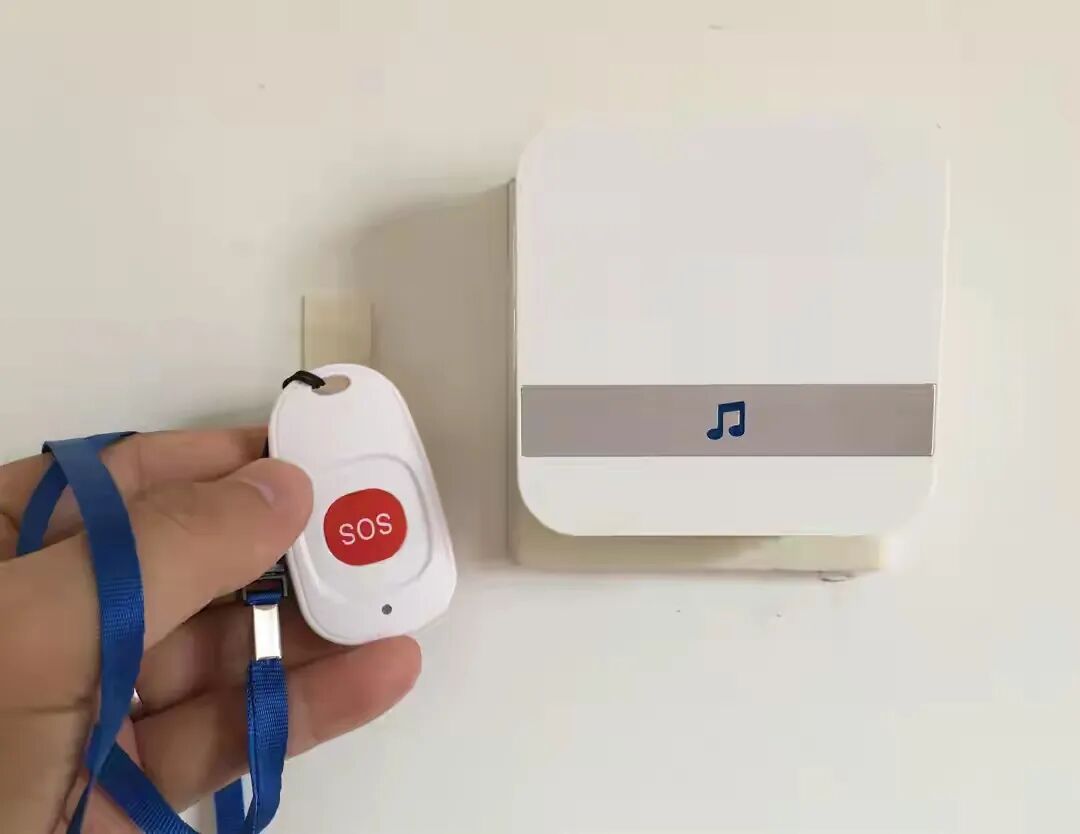 7 Món đồ cần thiết cho người cao tuổi giúp sống tự chủ và an toàn hơn