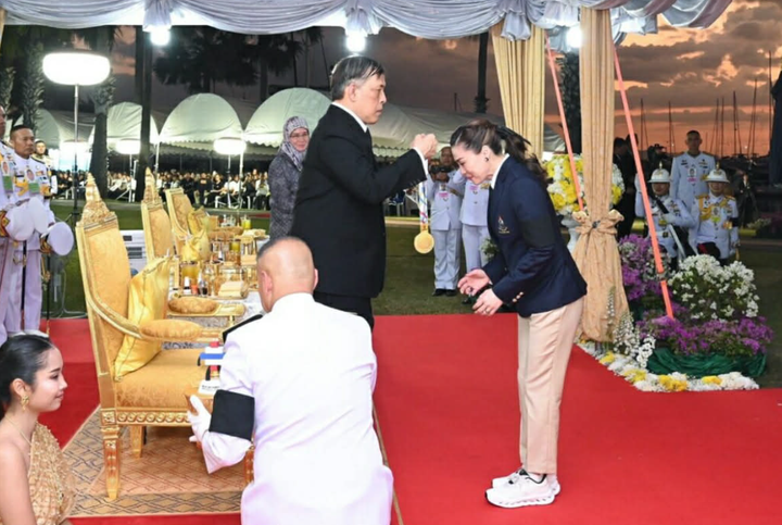 HCV đua thuyền buồm SEA Games 33: Khoảnh khắc đặc biệt của Quốc vương và Hoàng hậu Thái Lan