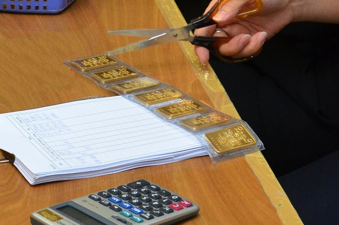 Giá vàng hôm nay, 20-12, chưa dừng đà đi lên khi niềm tin người tiêu dùng tại Mỹ sụt giảm, tiến trình chấm dứt xung đột Nga