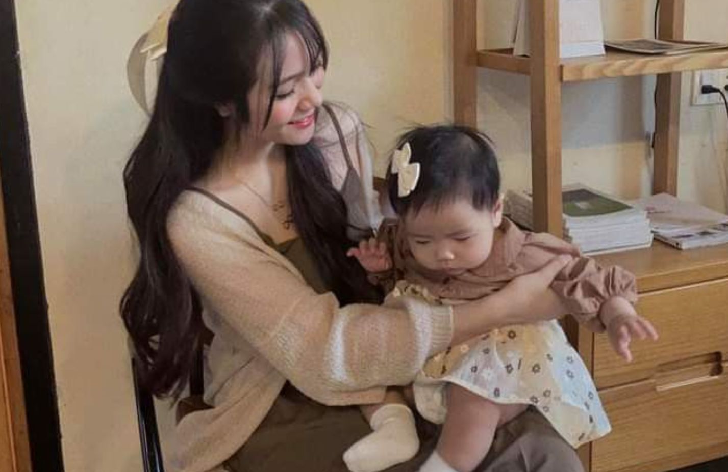 Những hành động nhỏ của bố mẹ âm thầm gieo mầm nuôi dưỡng những đứa trẻ giỏi giang