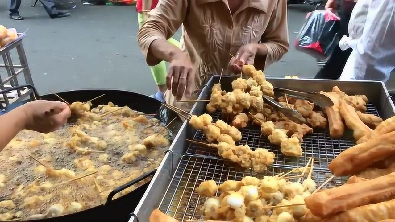 Cô gái 24 tuổi mắc ung thư dạ dày vì ăn món vỉa hè mỗi ngày