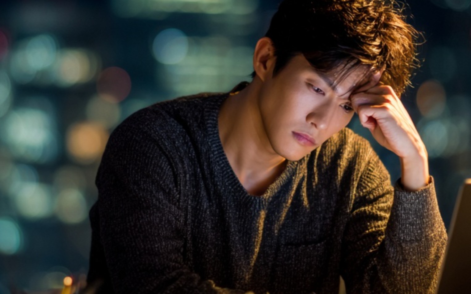 9 dấu hiệu cho thấy bạn không quản lý tiền kém, mà đang bị trả lương thấp