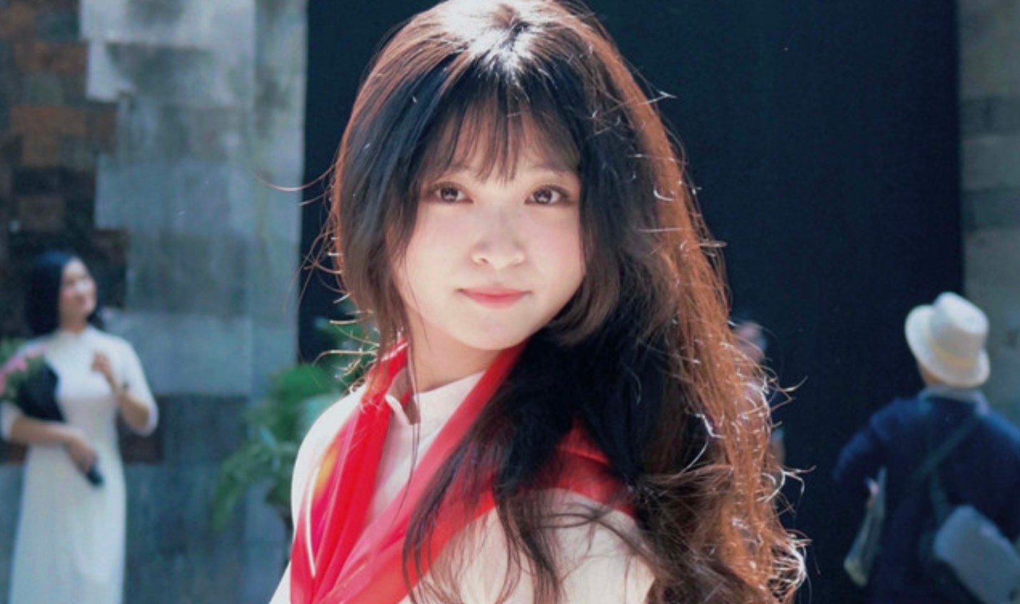 Học bổng gần 10 tỷ đồng và hành trình sống ý nghĩa của Ngô Châu Anh