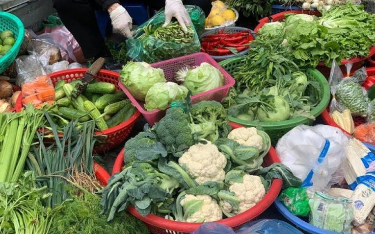 Chợ Việt cung cấp 4 lọai rau ít thuốc trừ sâu giúp chống ung thư