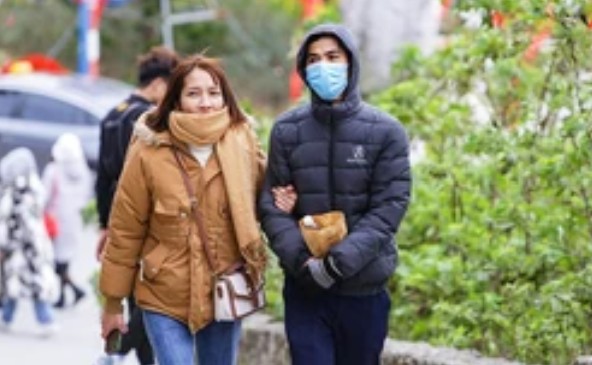 Tin không khí lạnh mới nhất: Miền Bắc sáng và đêm rất rét, trưa tăng 10°C