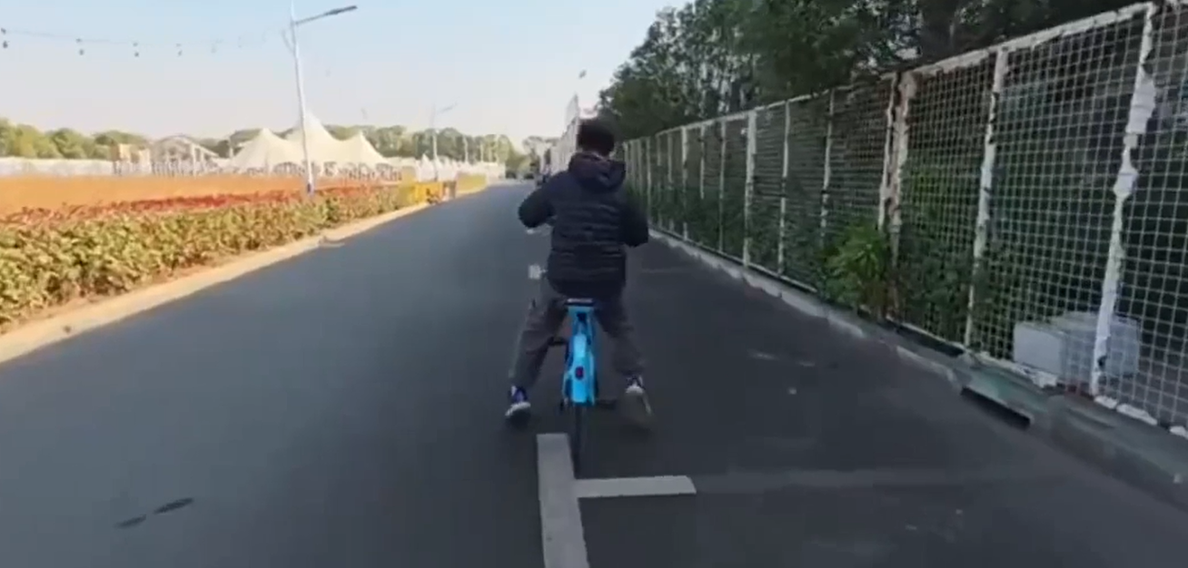 Phát hiện nhiều người dân quốc gia này bỏ 3