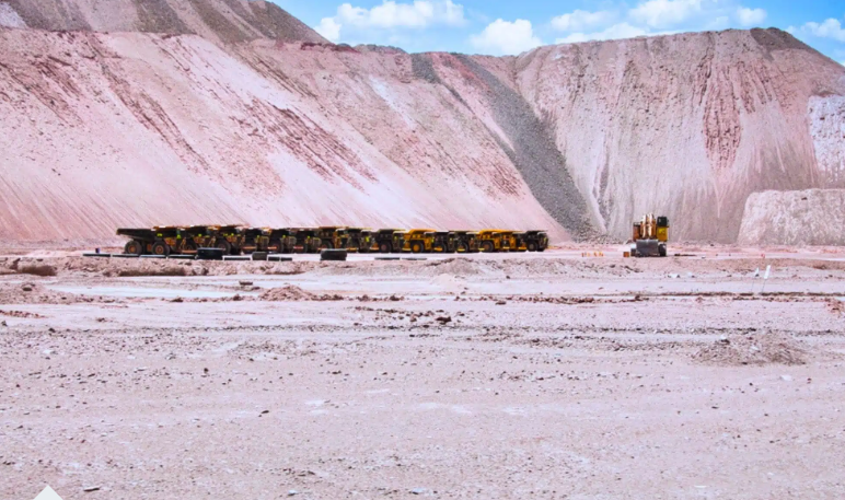 Phát hiện mỏ khoáng sản trữ lượng 20 - 40 triệu tấn, trị giá hơn 39.000 tỷ đồng nằm ngay dưới miệng siêu núi lửa