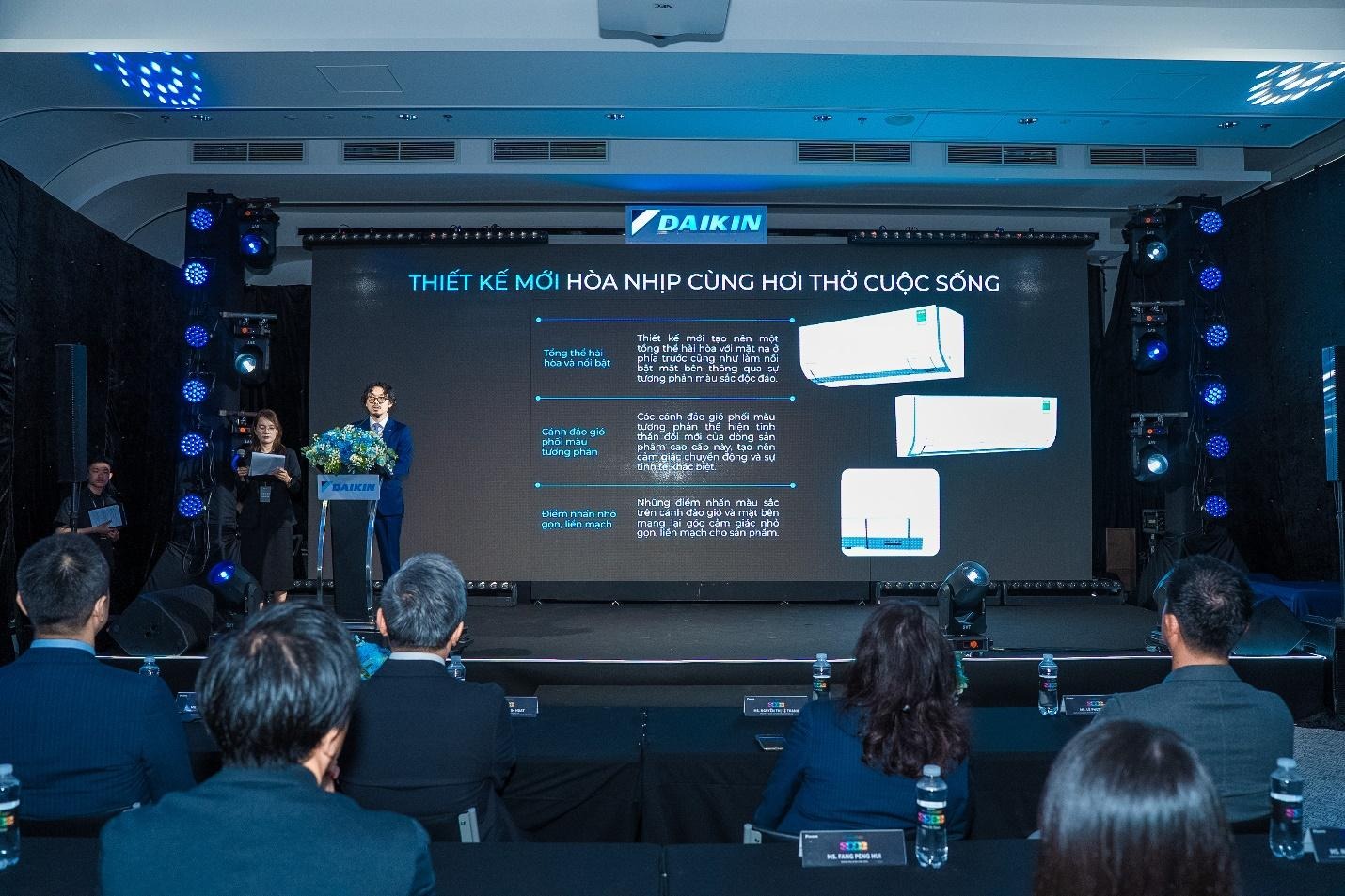 A group of people on a stageDescription automatically generated