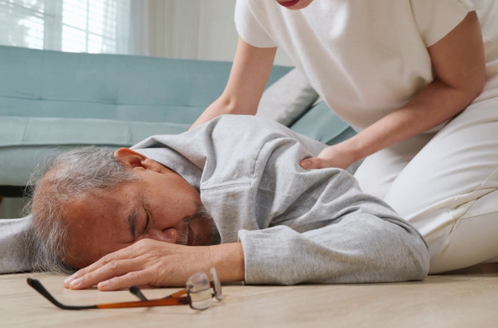 vi-sao-buoi-sang-de-xay-ra-dot-quy-2498.html