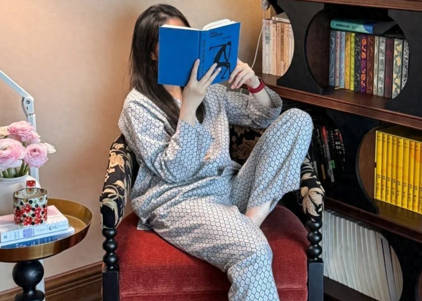 35 tuổi, tôi chọn sống một mình: Ít tiêu hơn, sống chậm hơn và nhẹ đầu hơn rất nhiều