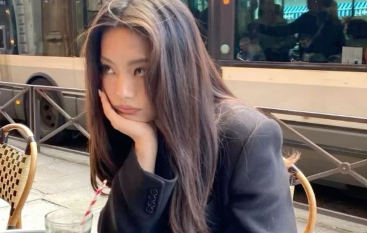 Sếp hỏi “Năm nay em có hài lòng với mức thưởng không?”, nữ nhân viên EQ cao đáp một câu khiến sếp đỏ mặt cho ngay vào danh sách tăng lương năm sau