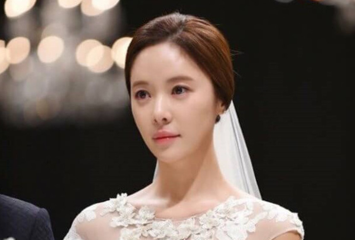 Nữ diễn viên Hwang Jung Eum bị Tịch thu nhà 83 tỷ giữa ồn ào hôn nhân và tham ô