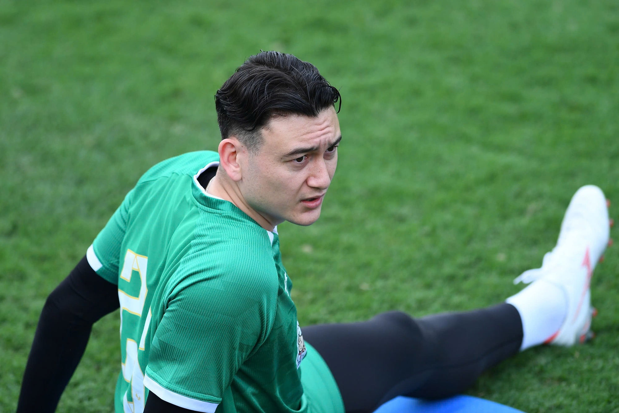 Trung Kiên và Văn Lâm: Thủ môn đẹp trai chuẩn tuyển Việt Nam 2026