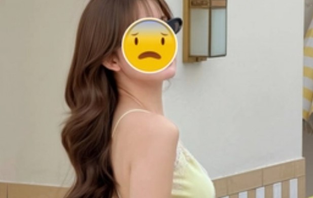 Ngọc nữ showbiz thế hệ mới mắc hội chứng hiếm gặp, chỉ có 1 quả thận nhưng có 2 tử cung