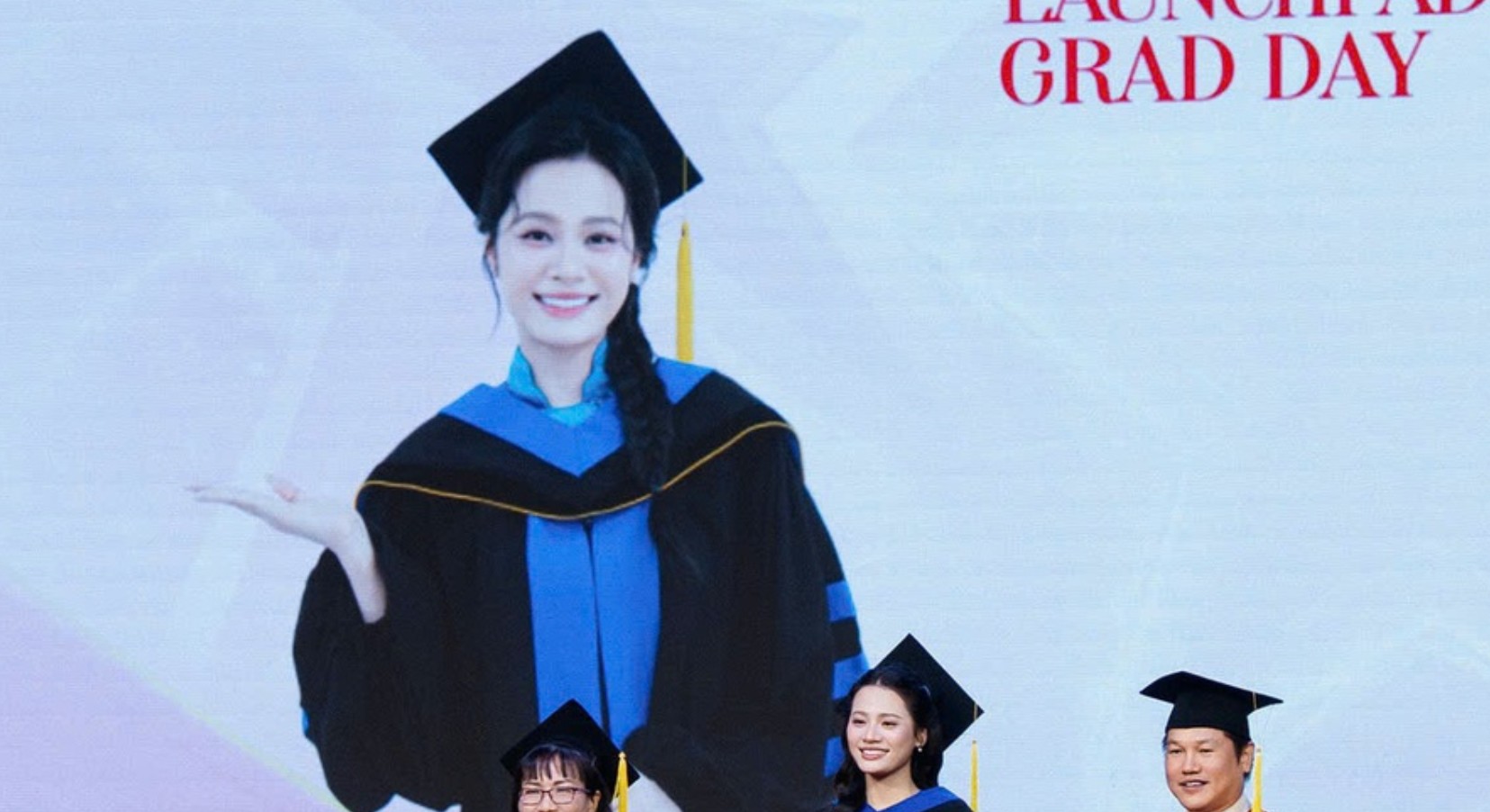 Một nàng hậu vừa tốt nghiệp Thạc sĩ Quản trị kinh doanh ở tuổi 25, tiết lộ mong muốn trở thành giảng viên đại học