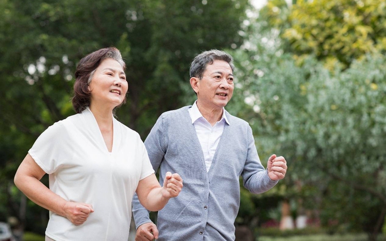 Công thức trường thọ mới nhất được tiết lộ: Làm 3 việc mỗi ngày có thể kéo dài tuổi thọ gần 10 năm